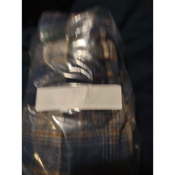 VTG Pendleton Long Sleeve Button Shirt Mens Large (Runs Small) Blue Grey Plaid - Picture 11 of 11